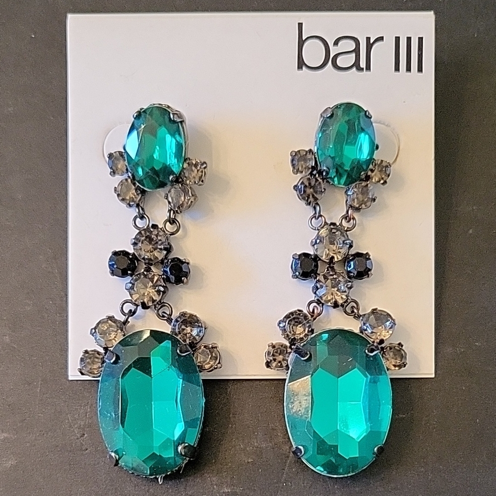 NEW! Bar III Emerald Green Elegant Statement Drop Earrings, 2.5"